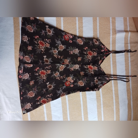 Floral printed spaghetti strap boho mini dress. Sz:S.color brown Forever 21 - Picture 6 of 7